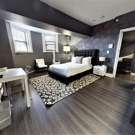 Lower Level Studios In Hip Bay Village Boston Bagian luar foto